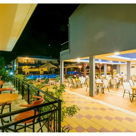 Apartahotel Anthoula Village