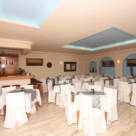Aparthotel Anthoula Village 4*